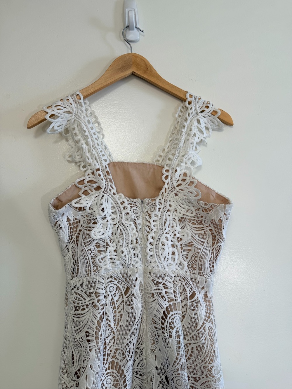 Elliatt White Lace Wedding Bachelorette  Maxi Long Dress Small - Picture 10 of 13